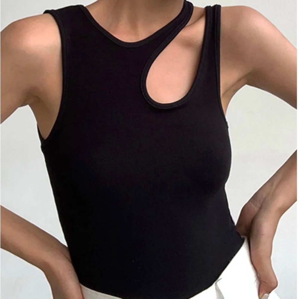 Trendy Cut Out Tank Top